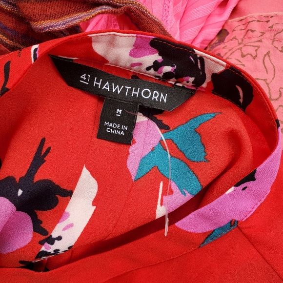 41 Hawthorn Breyson Pleat Detail Women's Blouse | Tropical Floral Red | Medium - Picture 2 of 15